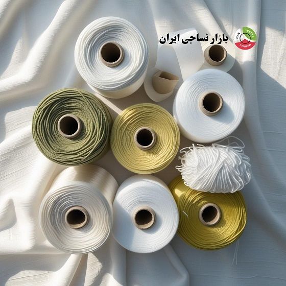 نمای بالا از انواع نخ پلی‌استر برای مصارف نساجی؛ مناسب برای تولید پوشاک، فرش و پارچه بی‌بافت